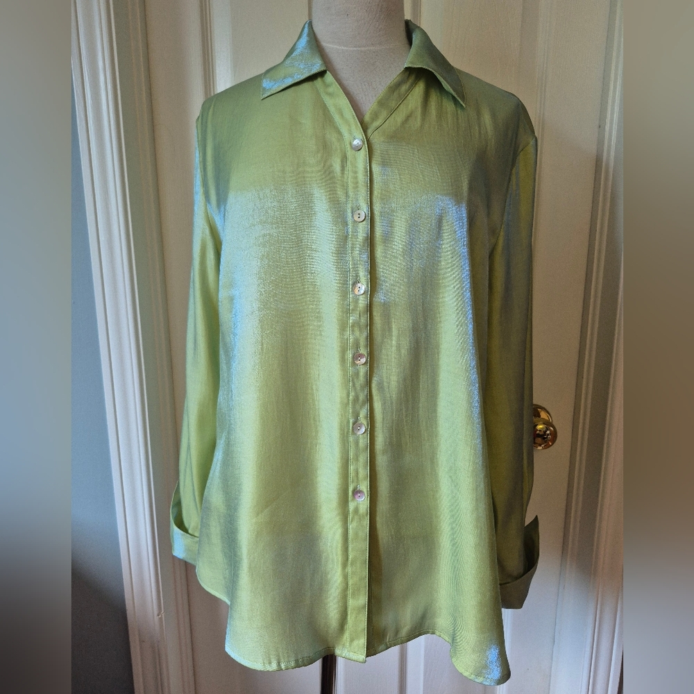 Green Long Sleeve Notched Collar Button Down Shirt